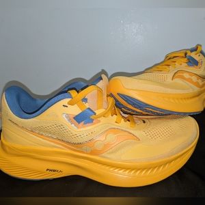 Saucony Guide 15 Running Shoe - Women's